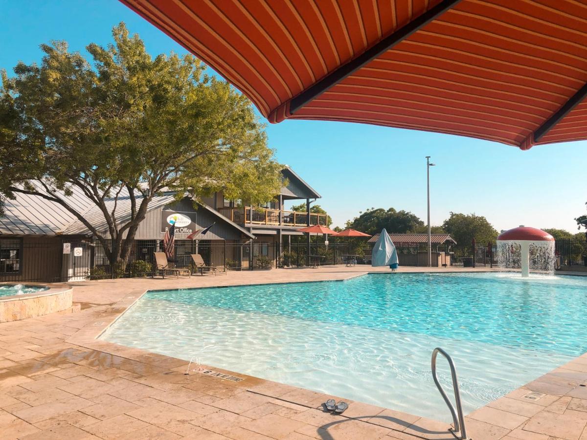 Sun Retreats Texas Hill Country New Braunfels