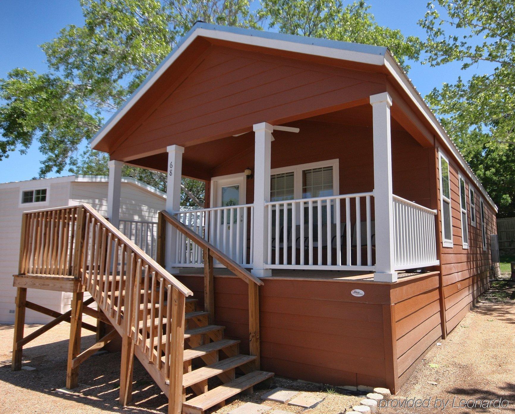 Sun Retreats Texas Hill Country 3*
