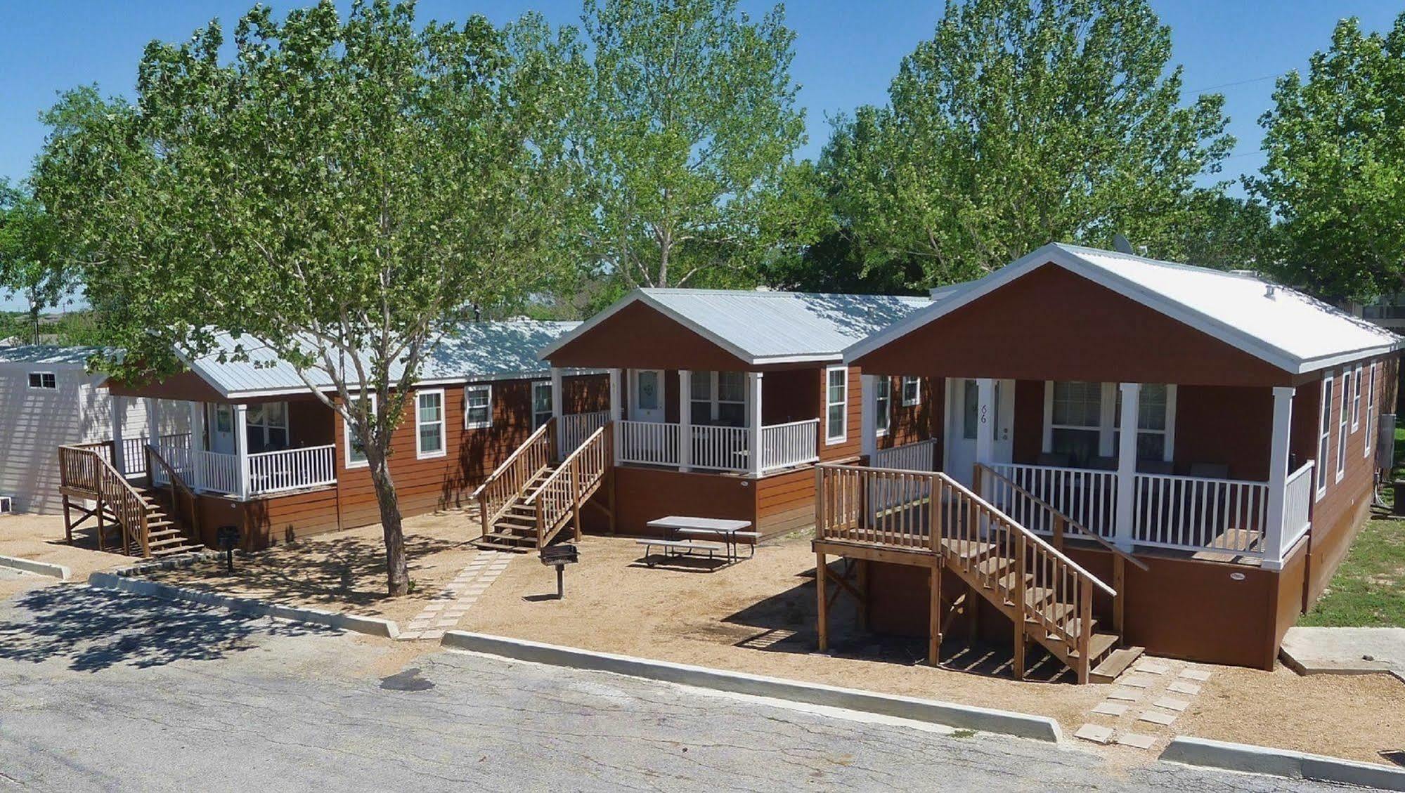 Sun Retreats Texas Hill Country New Braunfels