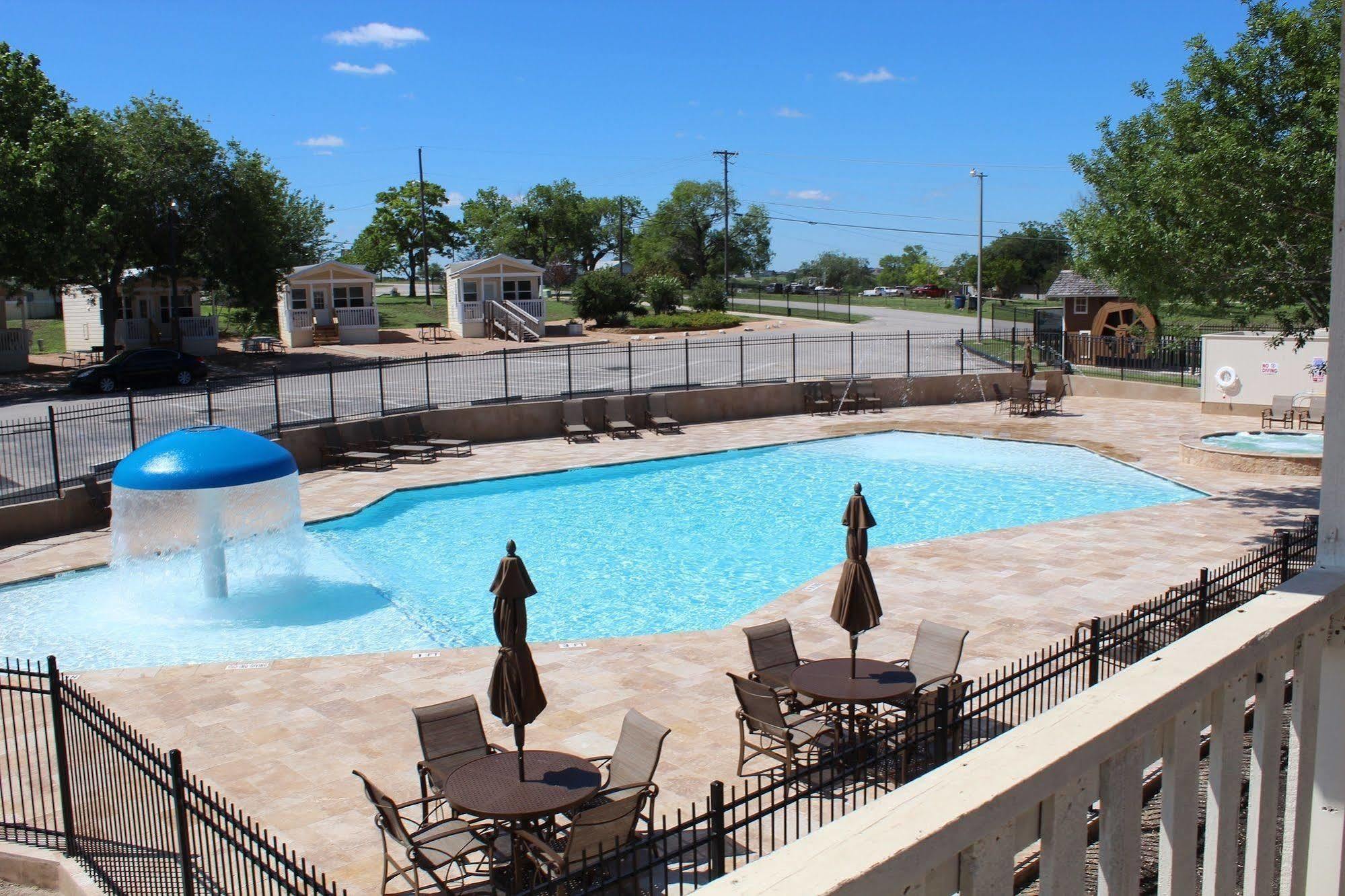 Sun Retreats Texas Hill Country 3* New Braunfels