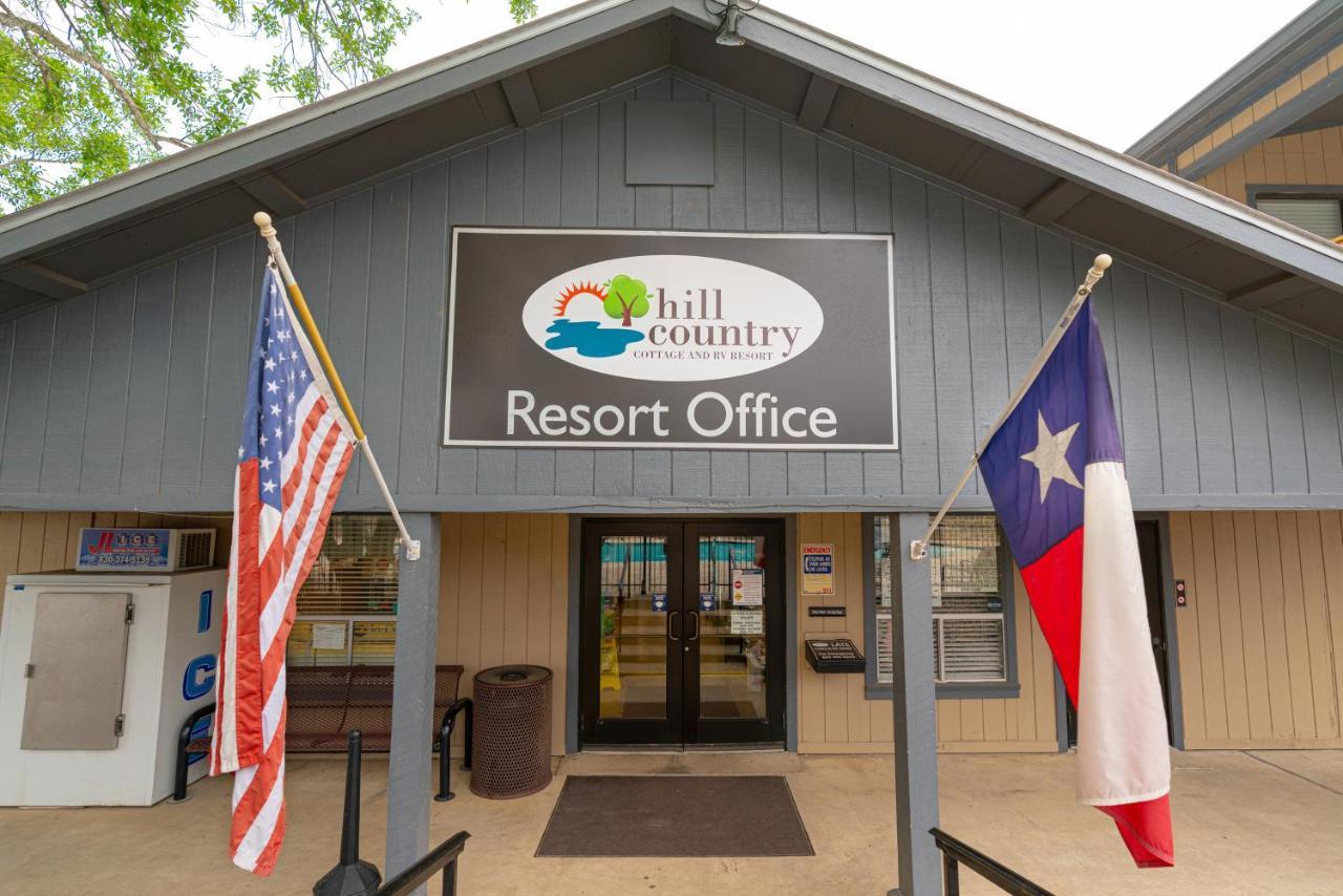 Sun Retreats Texas Hill Country Campsite 3*