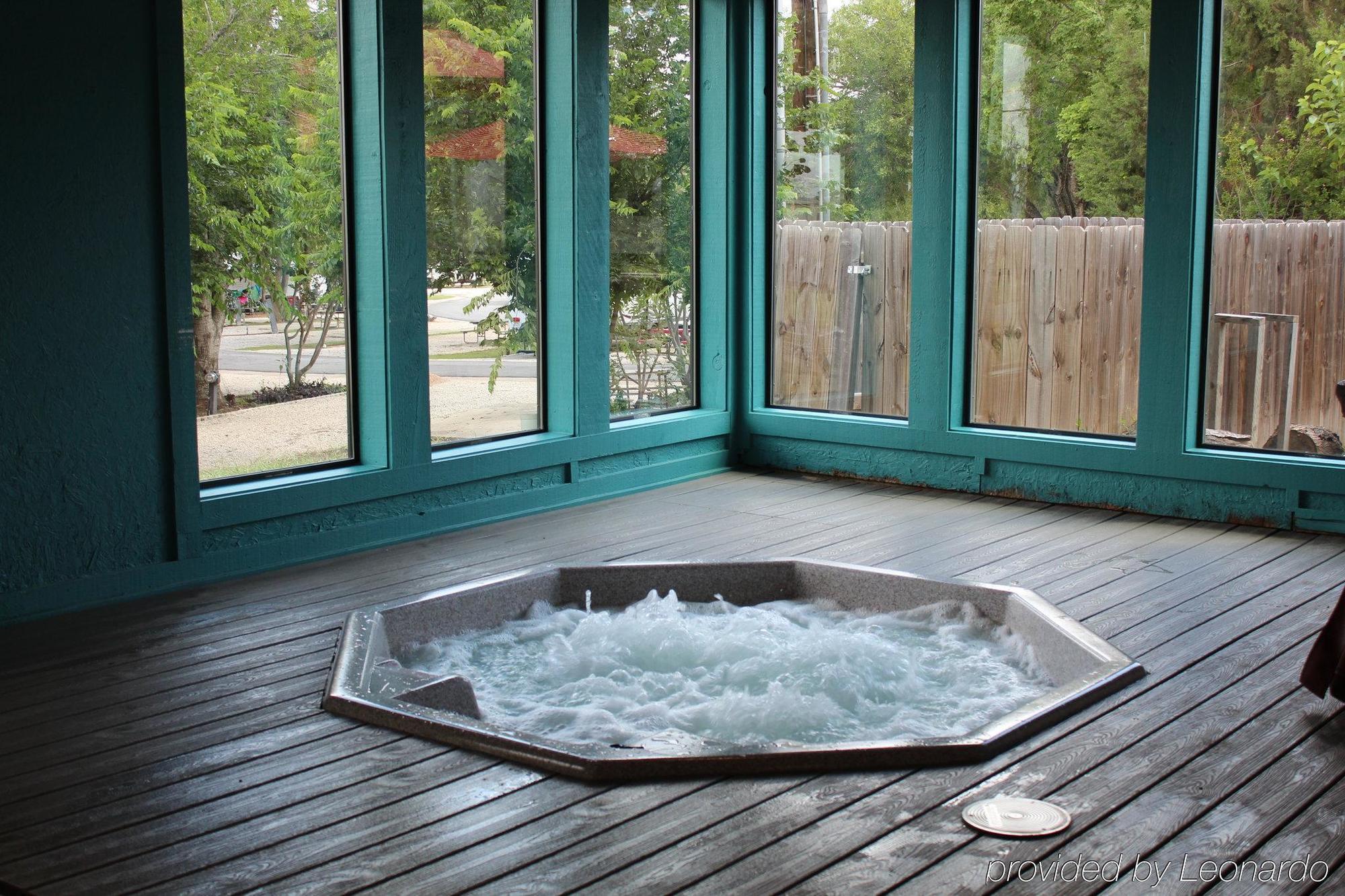 Sun Retreats Texas Hill Country 3* New Braunfels