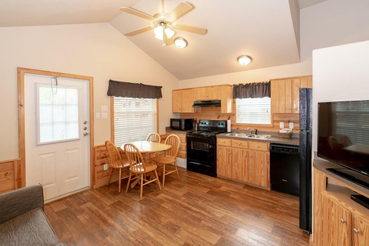 Sun Retreats Texas Hill Country Campsite 3*